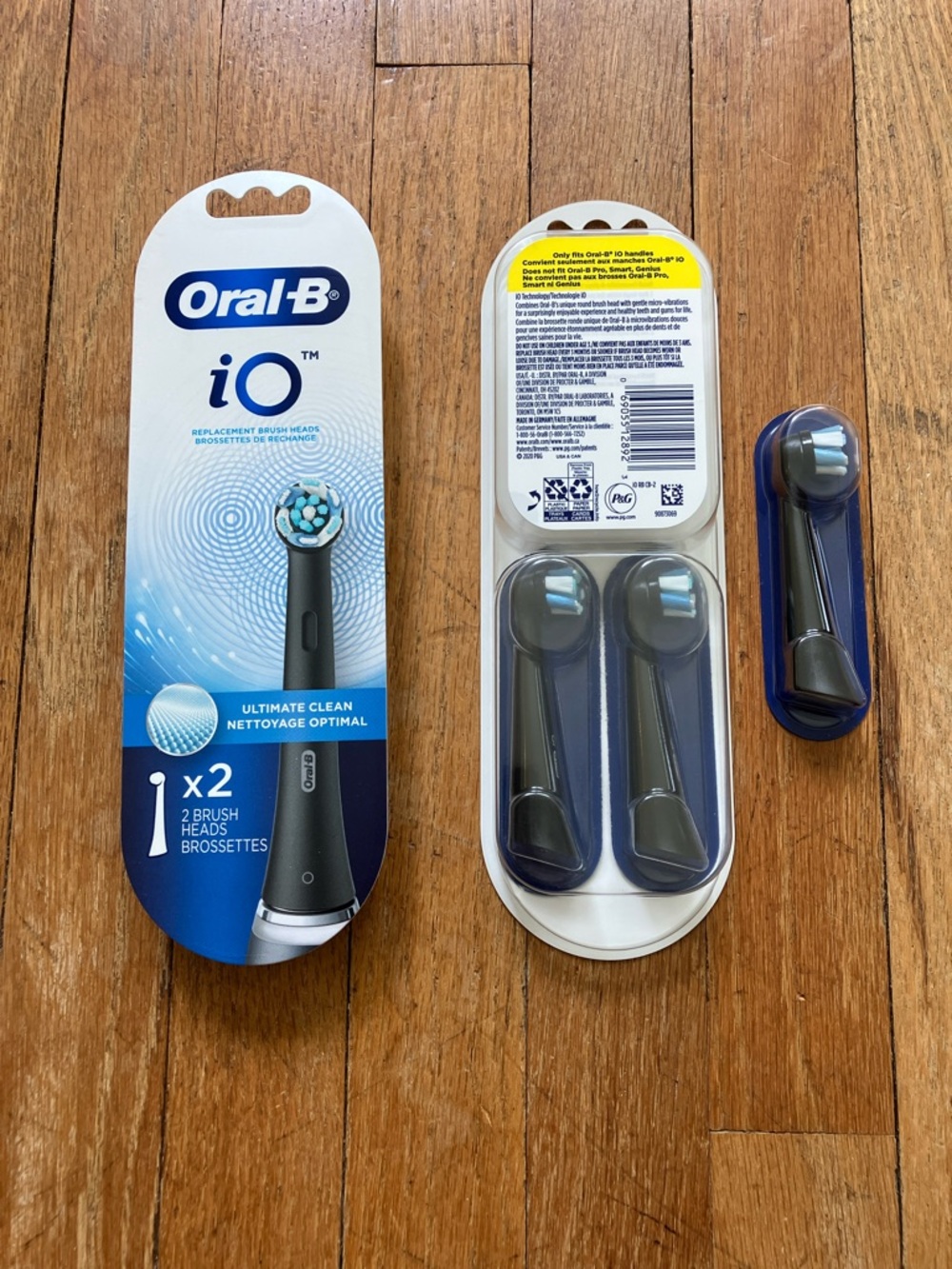 NWT Oral B iO Black Toothbrush Replacement Heads